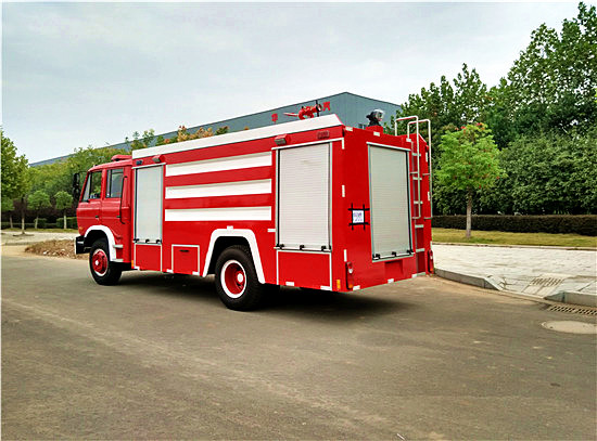 6噸東風(fēng)153 水罐消防車(chē)