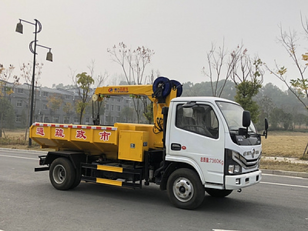 國(guó)六東風(fēng)多利卡管道清淤車(chē)