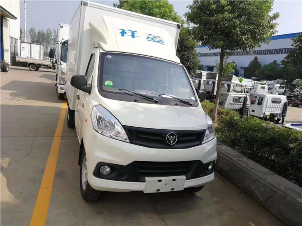  (國(guó)六2.8米）福田祥鈴V1冷藏車(chē)